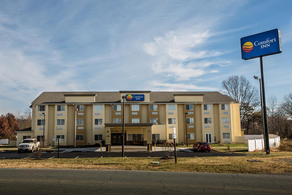 Comfort Inn Mount Airy Bagian luar foto
